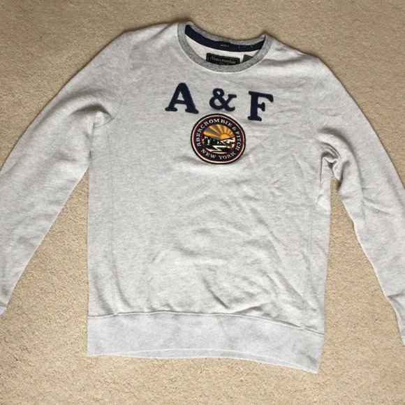 NWT Abercrombie & Fitch Men Crew Neck Sweatshirt - Picture 1 of 2